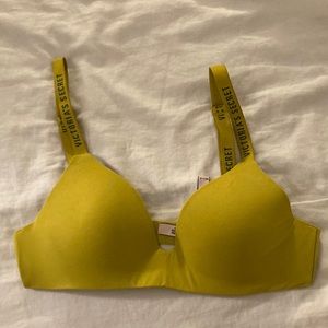Victoria secret wireless bra